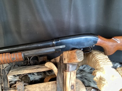 Pre-64 Winchester Model 12 Featherweight Pump 12 Ga Shotgun, solid frame. Trades Welcome - Image 9 of 12