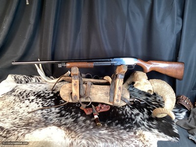 Pre-64 Winchester Model 12 Featherweight Pump 12 Ga Shotgun, solid frame. Trades Welcome - Image 7 of 12