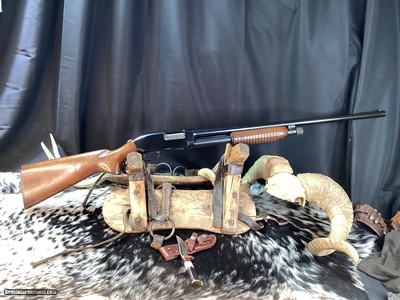 Pre-64 Winchester Model 12 Featherweight Pump 12 Ga Shotgun, solid frame. Trades Welcome - Image 11 of 12