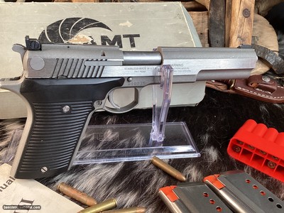 AMT AutoMag III Pistol, .30 Carbine Caliber, Boxed W/2 Mags & Manual, Fun!, Trades Welcome - Image 2 of 25