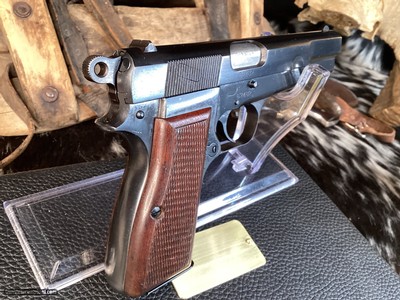 Early Post War FN Browning Hi-Power Pistol, Unfired W/Presentation Case. Trades Welcome - Image 12 of 21