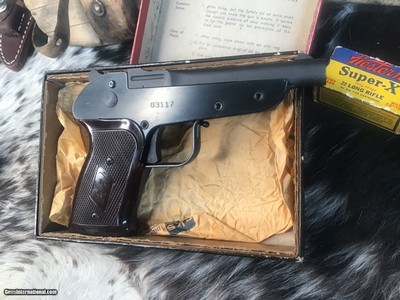 Sheridan Knocabout .22 Pistol, Unfired in Box, Made in Racine Wi. Trades Welcome. - Image 2 of 19