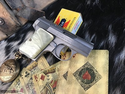 Bauer Mfg. 25 Auto Stainless .25 Semi Auto Pistol. - Image 8 of 10