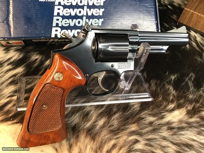 Smith & Wesson .357 Combat Magnum, Model 19-5, As New In Box, 4 inch. Trades Welcome - Image 4 of 19