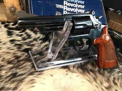 Smith & Wesson .357 Combat Magnum, Model 19-5, As New In Box, 4 inch. Trades Welcome - Image 14 of 19