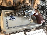 1982 Smith & Wesson Model 19-5, 4”, Nickel Combat Magnum, Boxed.
Trades Welcome. - 7 of 17