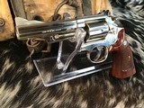 1982 Smith & Wesson Model 19-5, 4”, Nickel Combat Magnum, Boxed.
Trades Welcome. - 11 of 17