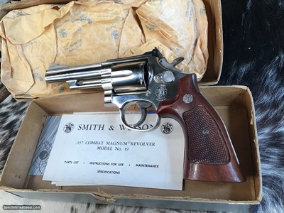 1982 Smith & Wesson Model 19-5, 4”, Nickel Combat Magnum, Boxed.Trades Welcome. - Image 2 of 17