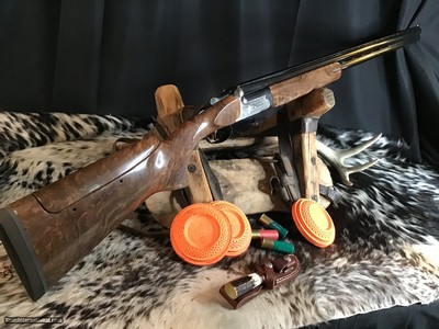 Perazzi MX8 SC3, 31.5 Inch, Carlo Pasotti Master Factory Gold Engraved and Signed, Removable trigger, Cased As New. Trades Welcome