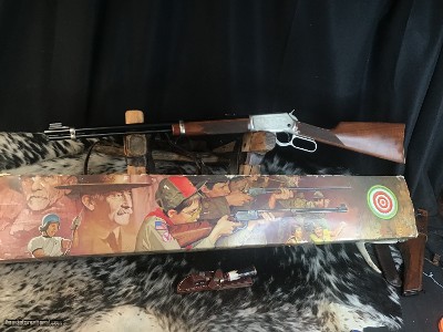 1985 Winchester 9422 BoyScout Commemorative, Rifle, Boxed & Unfired. Trades Welcome. - Image 9 of 19