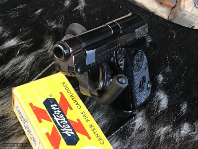 Beretta 950 BS .25 acp, Flip Up Barrel. Trades Welcome - Image 3 of 12
