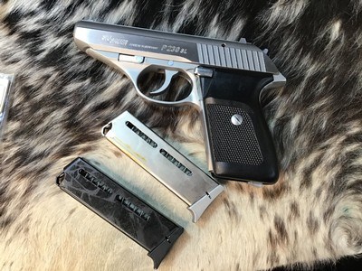 LNIB Sig Sauer P230 , Semi Auto W Decocker, .380 ACP, Stainless, Boxed, Trades Welcome. - Image 12 of 13