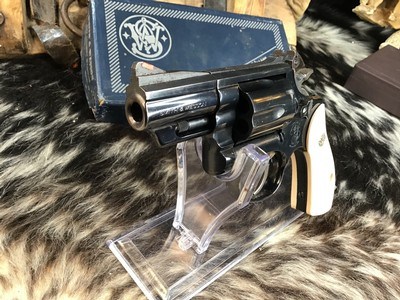 Smith & Wesson Model 19-5 Combat Magnum, 2.5”, Boxed .357 Magnum. Trades Welcome - Image 18 of 21
