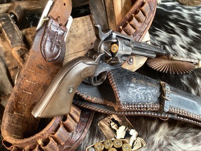 1904 Mfg. Colt SAA , 7.5”, 38-40 Chambering, First Generation. Trades Welcome