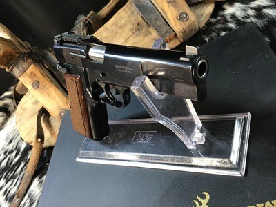 BROWNING HI POWERTANGENT SIGHT 9MM, Unfired, Cased, Slotted, Trades Welcome - Image 17 of 21