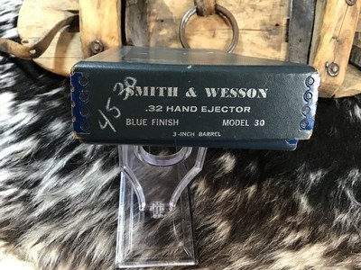 Smith & Wesson Model 30-1, The .32 Hand Ejector Revolver, .32, 6 shot, 3
