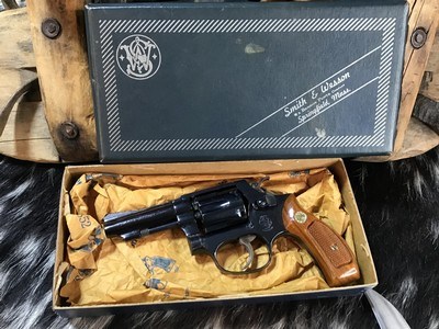 Smith & Wesson Model 30-1, The .32 Hand Ejector Revolver, .32, 6 shot, 3