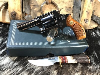 Smith & Wesson Model 30-1, The .32 Hand Ejector Revolver, .32, 6 shot, 3