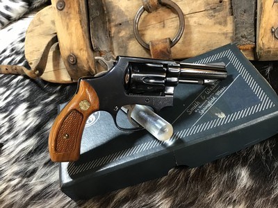 Smith & Wesson Model 30-1, The .32 Hand Ejector Revolver, .32, 6 shot, 3