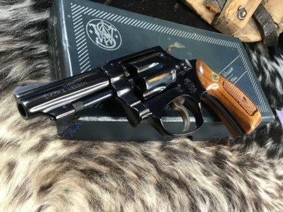 Smith & Wesson Model 30-1, The .32 Hand Ejector Revolver, .32, 6 shot, 3