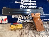 Smith & Wesson Model 41 , 5inch, .22 LR Target Pistol , Boxed. Trades Welcome - 11 of 13