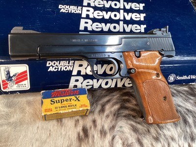 Smith & Wesson Model 41 , 5inch, .22 LR Target Pistol , Boxed. Trades Welcome - Image 11 of 13
