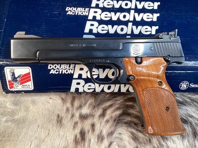 Smith & Wesson Model 41 , 5inch, .22 LR Target Pistol , Boxed. Trades Welcome - Image 7 of 13