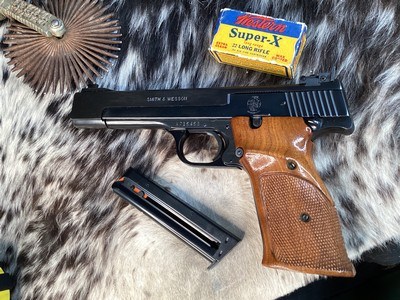 Smith & Wesson Model 41 , 5inch, .22 LR Target Pistol , Boxed. Trades Welcome - Image 6 of 13
