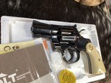 1980 Colt Python 2.5” Vented Rib Barrel, Royal Blue Finish , Ivory Grips, Boxed. Trades Welcome. - Image 4 of 25