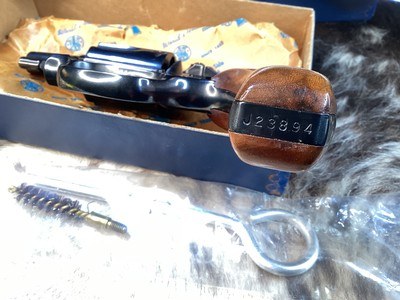 1969 Mfg. Smith & Wesson model 36 No -Dash, Chiefs Special, Unfired in Box W/Tools & Owners Papers. Trades Welcome. - Image 12 of 25