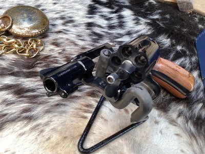 1969 Mfg. Smith & Wesson model 36 No -Dash, Chiefs Special, Unfired in Box W/Tools & Owners Papers. Trades Welcome. - Image 18 of 25