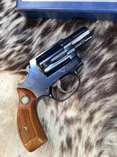1969 Mfg. Smith & Wesson model 36 No -Dash, Chiefs Special, Unfired in Box W/Tools & Owners Papers. Trades Welcome. - Image 2 of 25