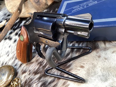 1969 Mfg. Smith & Wesson model 36 No -Dash, Chiefs Special, Unfired in Box W/Tools & Owners Papers. Trades Welcome. - Image 20 of 25