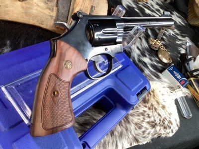 NOS Smith & Wesson model 48-7 , .22 WMR Magnum Revolver, 6” Barrel. Trades Welcome - Image 9 of 15
