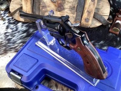 NOS Smith & Wesson model 48-7 , .22 WMR Magnum Revolver, 6” Barrel. Trades Welcome - Image 10 of 15