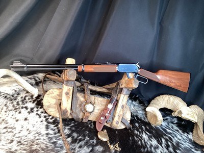 1990 mfg. Winchester 9422M .22 Magnum Lever Action, Excellent Unfired, Out of Production Favorite. Trades Welcome - Image 2 of 16