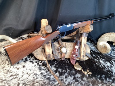 1990 mfg. Winchester 9422M .22 Magnum Lever Action, Excellent Unfired, Out of Production Favorite. Trades Welcome - Image 9 of 16