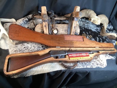 First Year 1905 Winchester Semi Auto in .35 WSL Cartridge, Original, Cased, Trades Welcome - Image 1 of 18