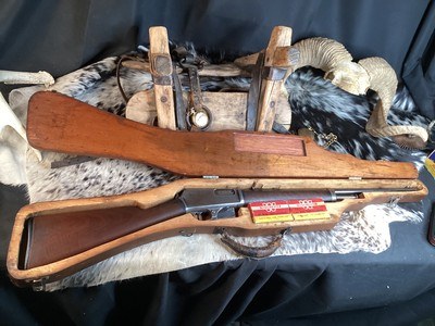 First Year 1905 Winchester Semi Auto in .35 WSL Cartridge, Original, Cased, Trades Welcome - Image 4 of 18