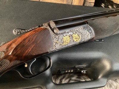 Perazzi SCO Oro Gold Pasotti Engraved & Signed, O/U Shotgun W/ 12 Ga. & .20 Ga barrel sets. Stunningly Beautiful Perazzi. Trades Welcome. - Image 1 of 25
