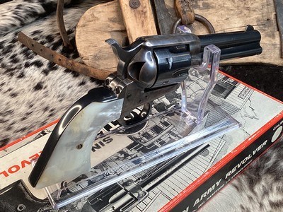 1967 Colt SAA 2ND Generation SAA In Stagecoach Box, Beautiful MOP Grips. Trades Welcome - Image 11 of 16