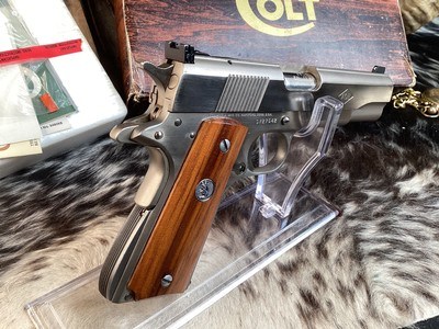 Rare 1974 Colt Custom Shop Electroless Nickle Service Ace, .22 LR LNIB. TRADES Welcome - Image 20 of 20
