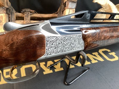 NIB Browning 825 Trap Max, 32” , Graco System, Factory Engraved, Fully Adjustable Trap Shotgun. Trades Welcome - Image 4 of 25