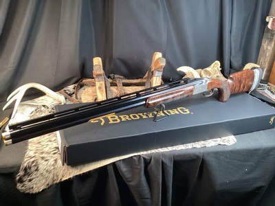 NIB Browning 825 Trap Max, 32” , Graco System, Factory Engraved, Fully Adjustable Trap Shotgun. Trades Welcome - Image 24 of 25