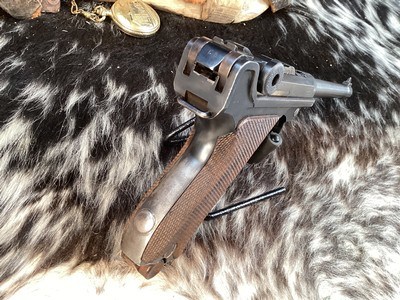 1915 DWM P08 German Luger Pistol, 9 mm, Trades Welcome - Image 5 of 18