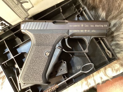 1998 Mfg. Heckler & Koch P7M8 Semi Auto 9mmAs New In Case W/Tools & Paperwork.Trades Welcome - Image 4 of 20