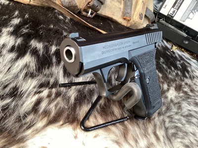 1998 Mfg. Heckler & Koch P7M8 Semi Auto 9mmAs New In Case W/Tools & Paperwork.Trades Welcome - Image 13 of 20