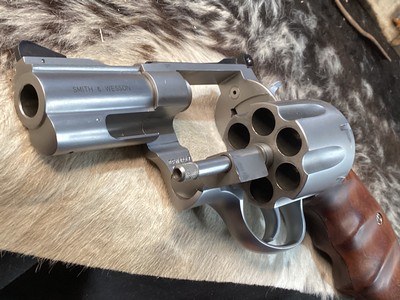 Smith & Wesson 625-3 Model of 1989, Double Action Revolver. 45 ACP, 3” Full Heavy Lug Barrel, Finger Groove Grips, Excellent Cond. Trades Welcome - Image 7 of 19