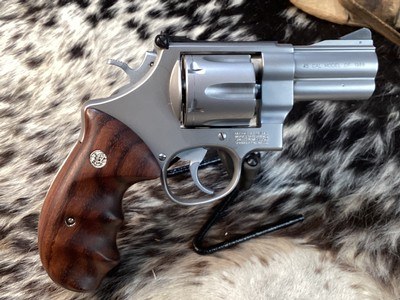 Smith & Wesson 625-3 Model of 1989, Double Action Revolver. 45 ACP, 3” Full Heavy Lug Barrel, Finger Groove Grips, Excellent Cond. Trades Welcome - Image 11 of 19