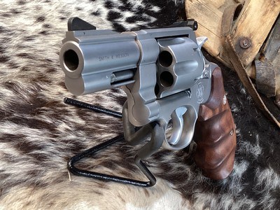 Smith & Wesson 625-3 Model of 1989, Double Action Revolver. 45 ACP, 3” Full Heavy Lug Barrel, Finger Groove Grips, Excellent Cond. Trades Welcome - Image 2 of 19